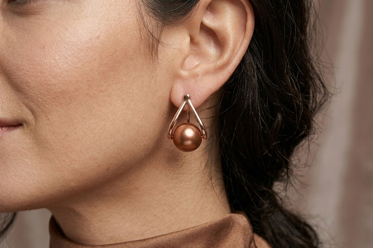 ER 72 Golden Petal Pearl Earrings