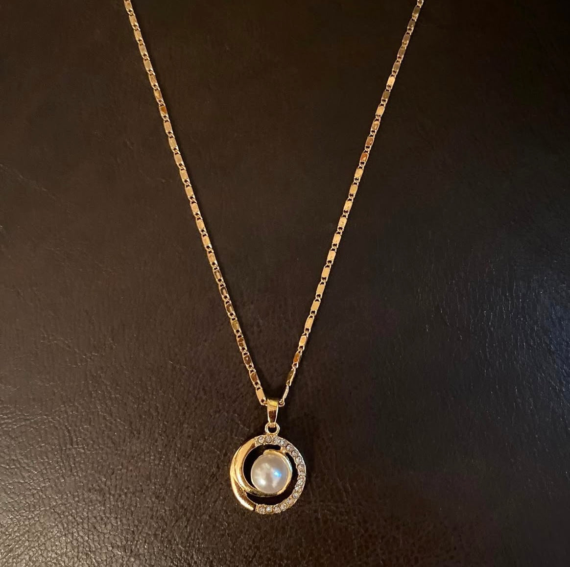 SN 39 Pearl Twist Necklace RECHECK