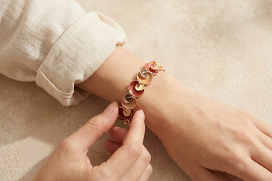 BR 3 Aurora Swirl Bracelet